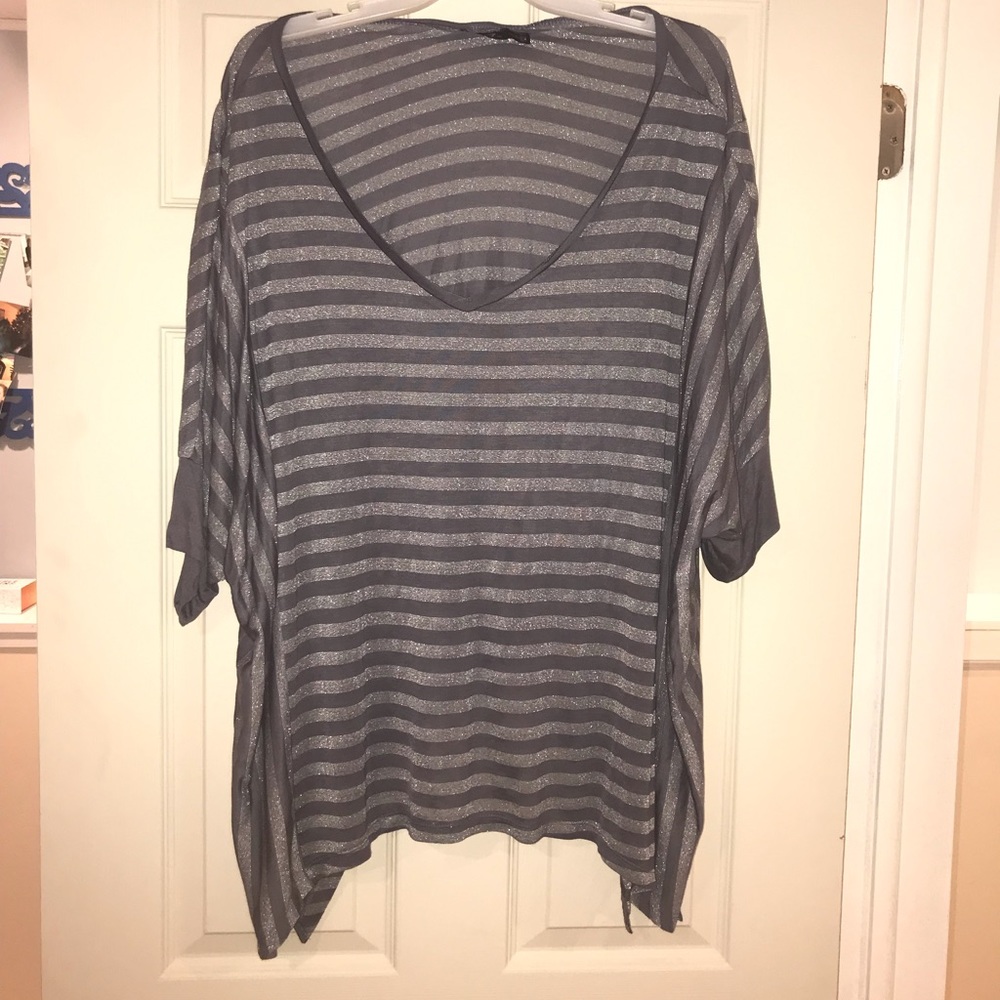 Silver/grey loose shirt